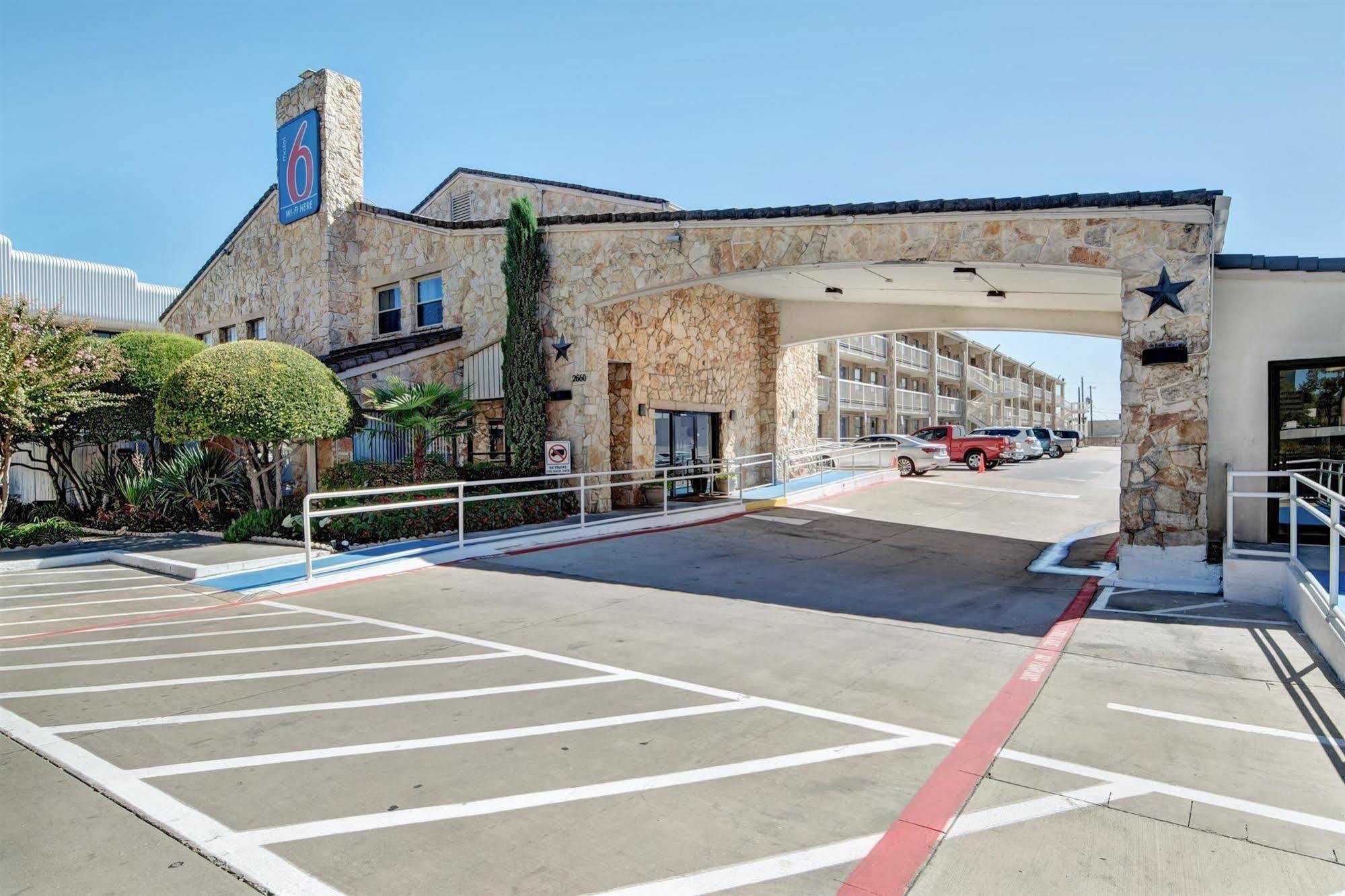 Motel 6-Dallas, Tx - Forest Lane Exterior photo